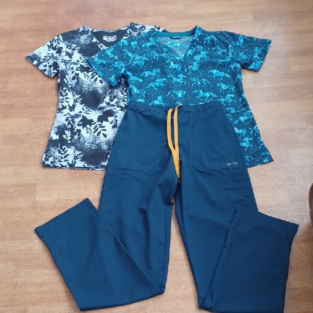 Carhartt Black and Blue Patterned Scrub Top And Pants Size Xsmall, Xsmall Tall